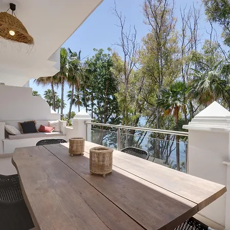 Alegro - Gerenoveerd Direct Aan Zee Appartement Estepona